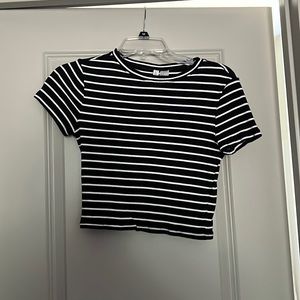 Striped cropped tee